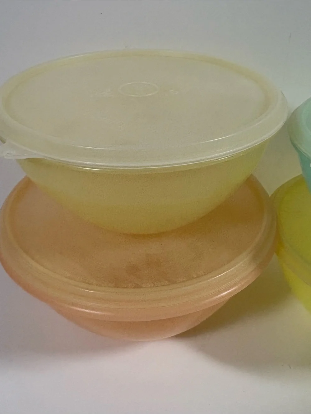 Vtg Tupperware Nesting Bowl Lot 4 with Lids Pastel Orange Blue Yellow